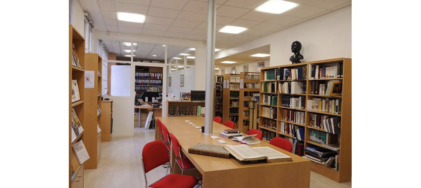 COVID-19 > la Bibliothèque M.Lapeyre fermée au public (15 mars 2020)